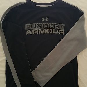 Boys long sleeve under armour cold gear shirt